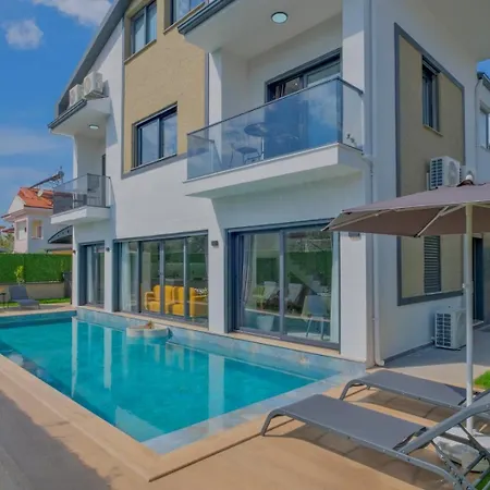 Villa Soeguet Вилла